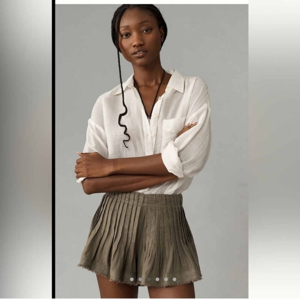 BY ANTHROPOLOGIE PLEATED LINEN MOSS GREEN SKIRTY SHORTS